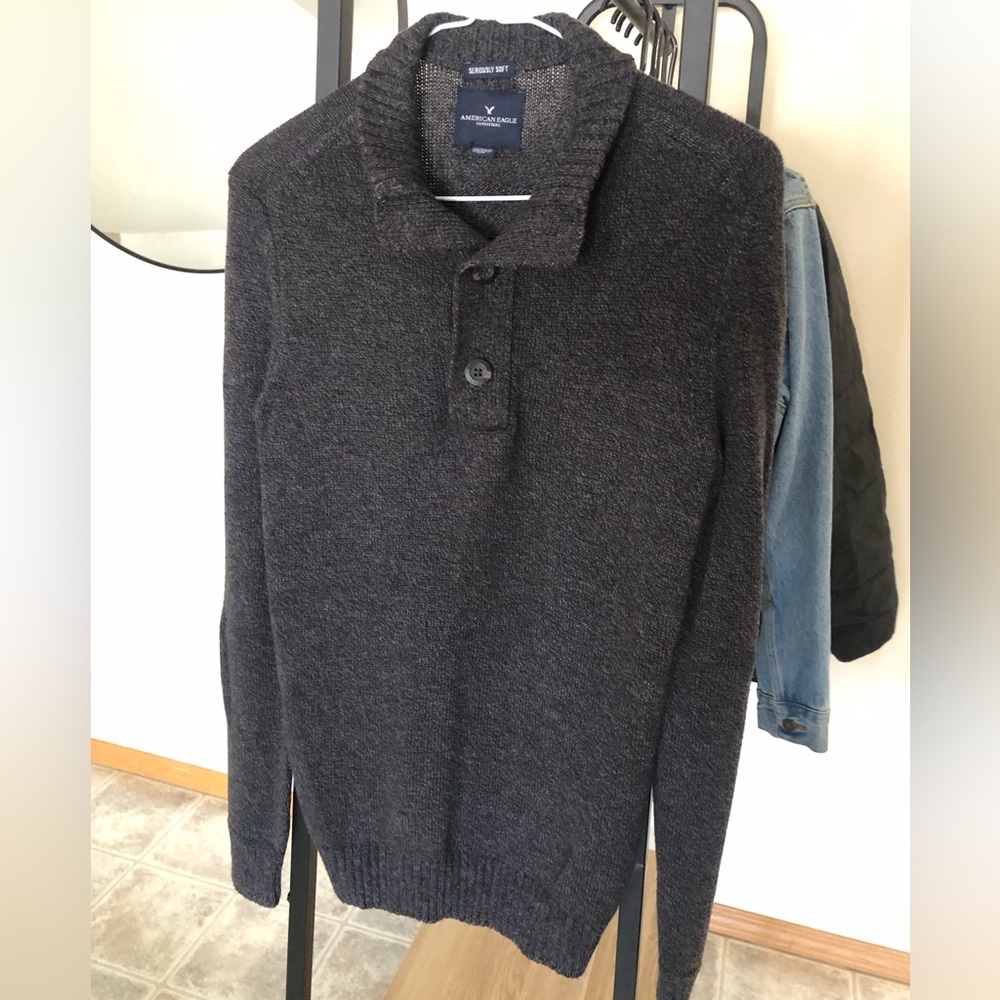 Men’s American Eagle sweater, seriously soft, never worn, XS